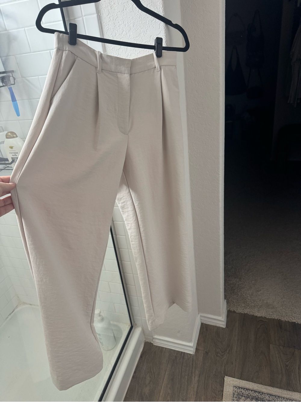 Abercrombie & Fitch Cream Wide-Leg Pleated Trousers